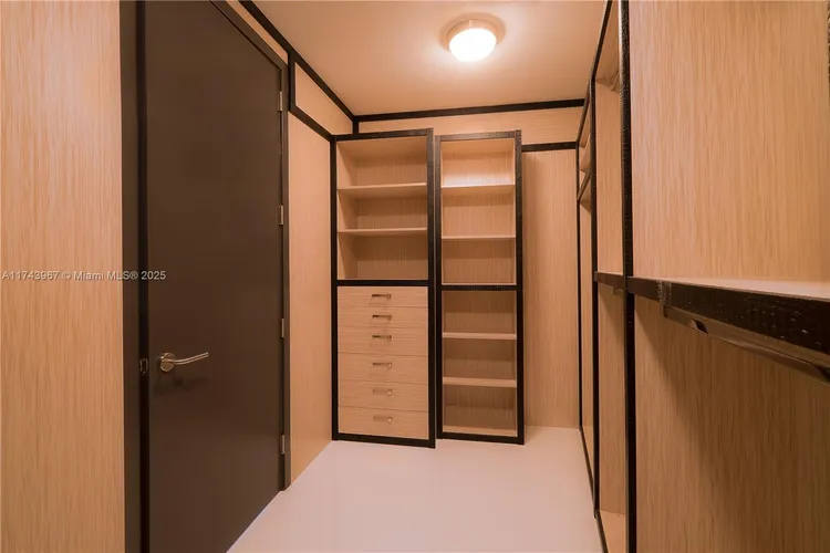 Porsche Design Tower #2705 image #13