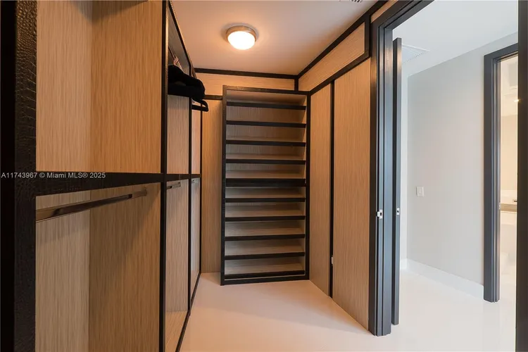 Porsche Design Tower #2705 image #14