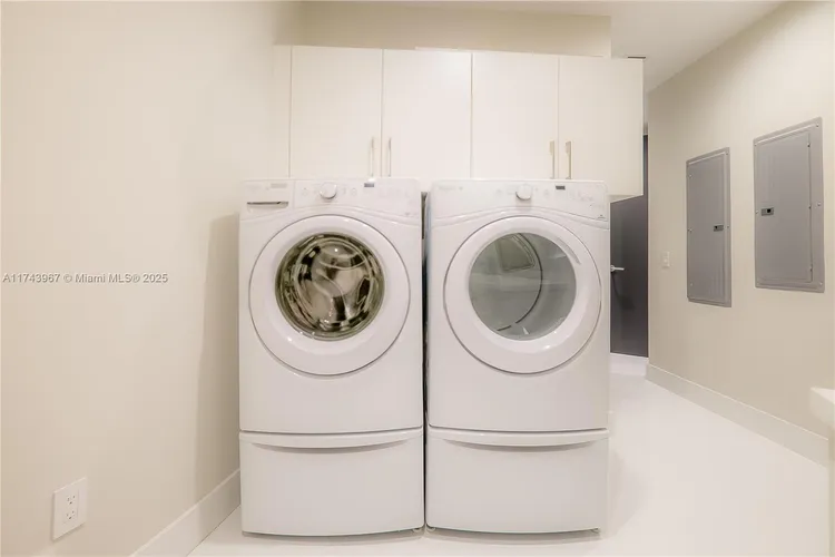 Porsche Design Tower #2705 image #21