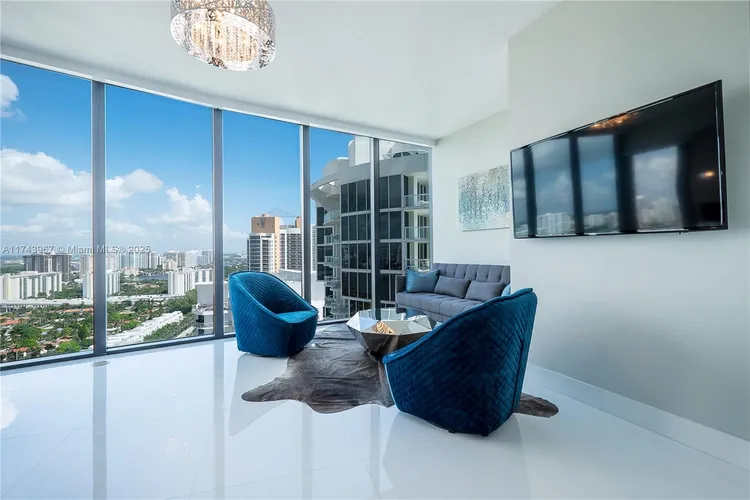 Porsche Design Tower #2705 image #26