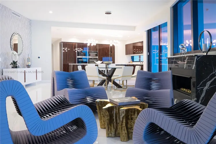 Porsche Design Tower #2705 image #35