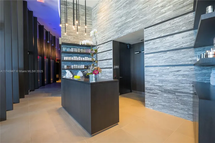 Porsche Design Tower #2705 image #50