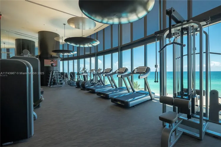 Porsche Design Tower #2705 image #53