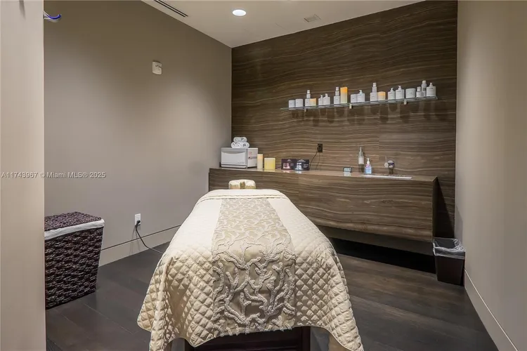 Porsche Design Tower #2705 image #54