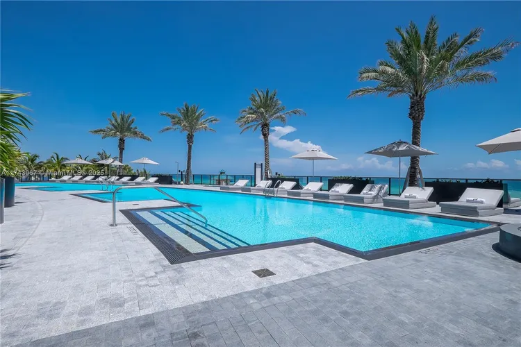 Porsche Design Tower #2705 image #57