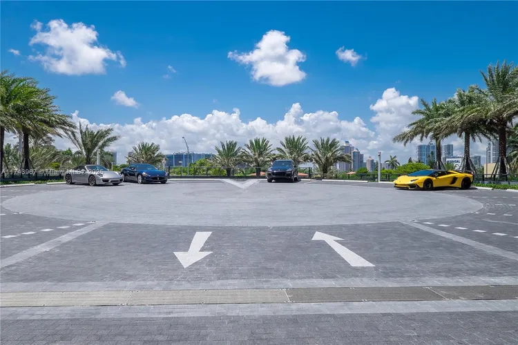 Porsche Design Tower #2705 image #66