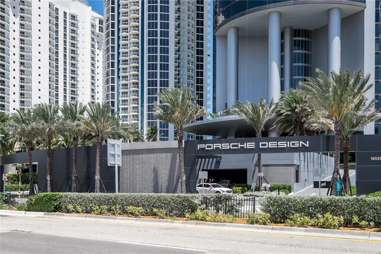 Porsche Design Tower #2705 image #67