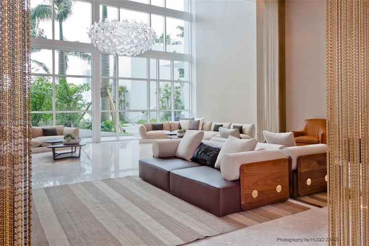 Paramount Bay #903 image #45