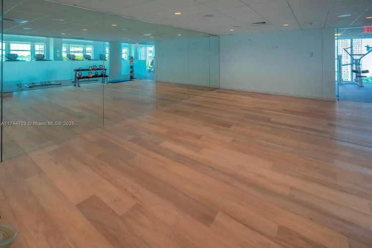 Paramount Bay #903 image #47