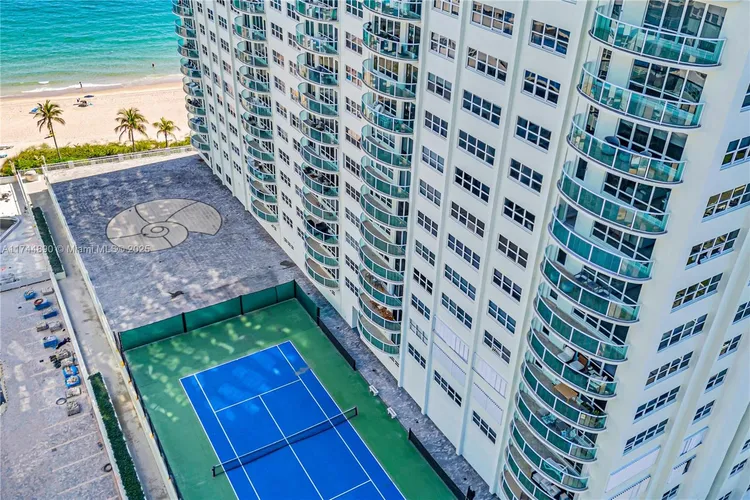 Southpoint Towers #1109N image #41