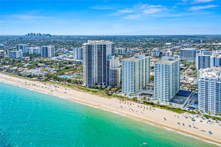 Southpoint Towers #1109N image #44