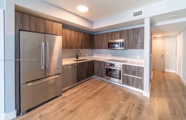 Aria on the Bay #2403 image #8