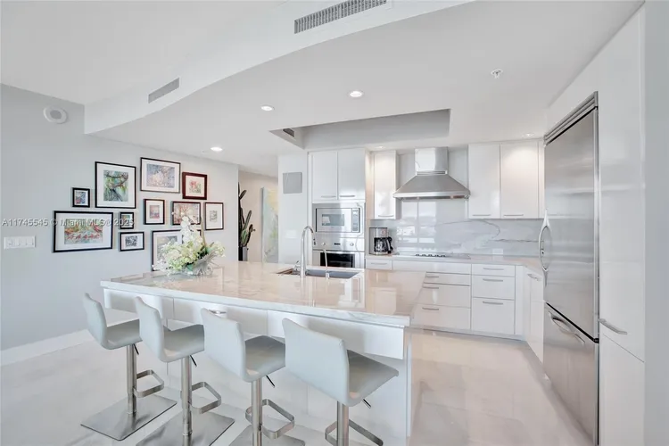 The Plaza at Oceanside #711 image #10