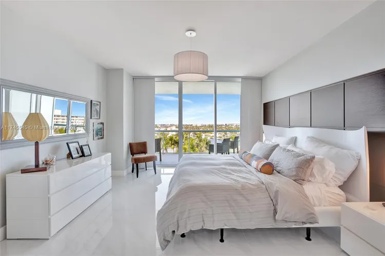 The Plaza at Oceanside #711 image #23