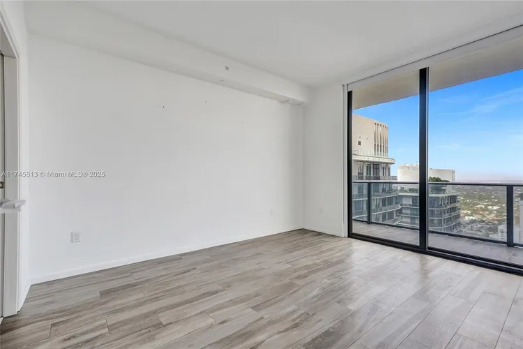 SLS Lux Brickell #5010 image #11