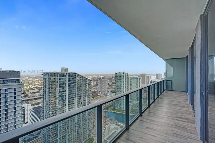 SLS Lux Brickell #5010 image #14