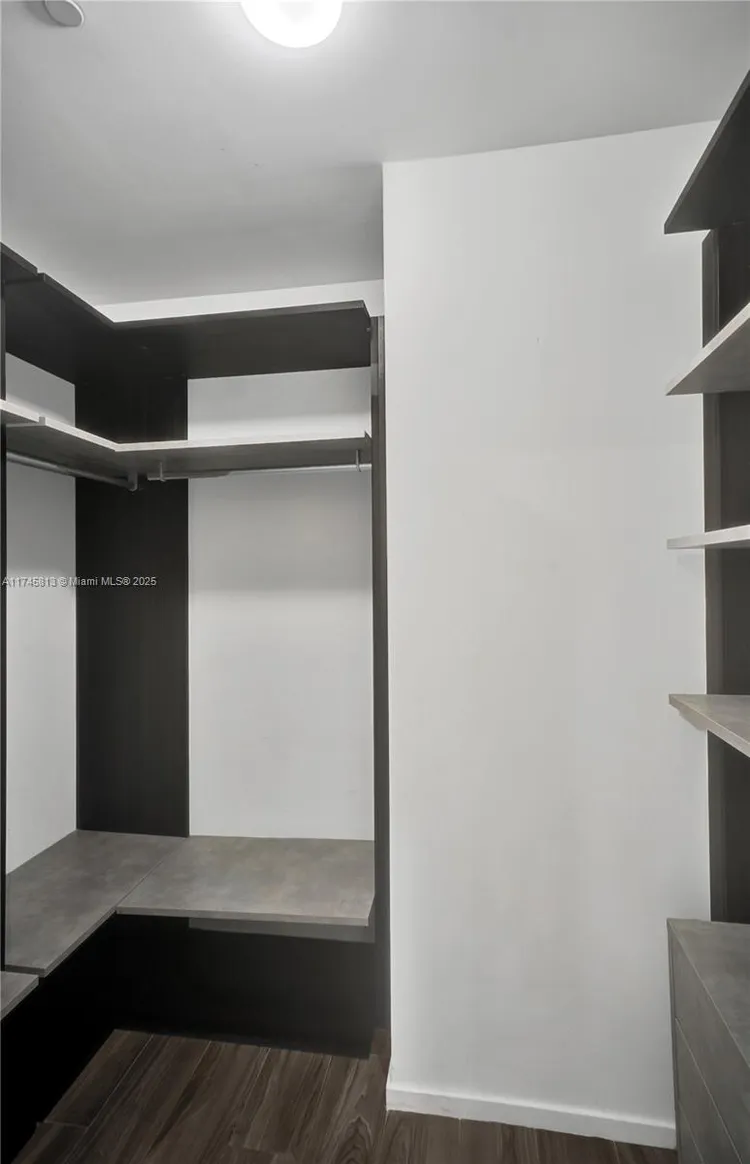 SLS Lux Brickell #5010 image #21