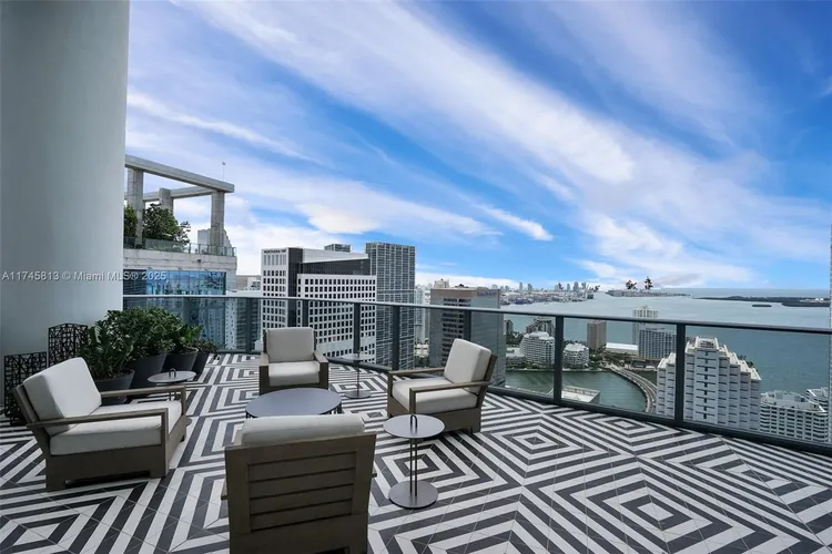 SLS Lux Brickell #5010 image #27