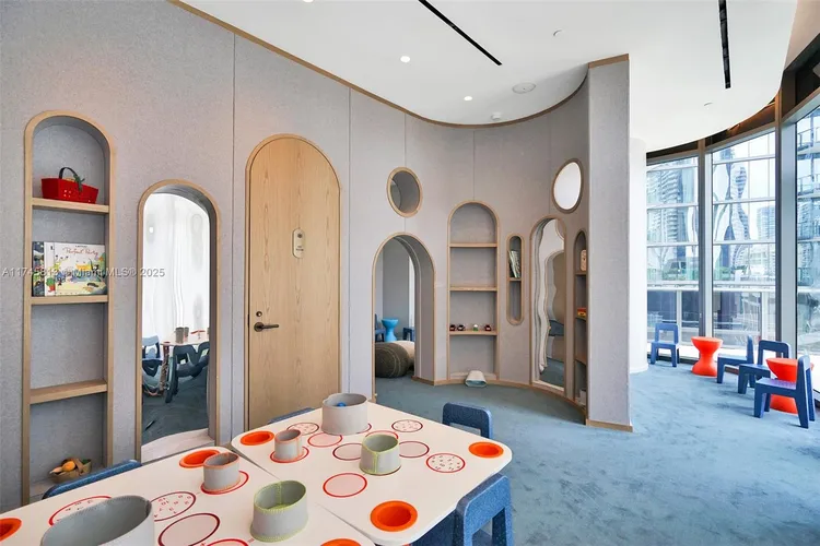 SLS Lux Brickell #5010 image #33