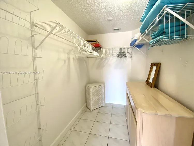 Le Frontenac #511 image #11