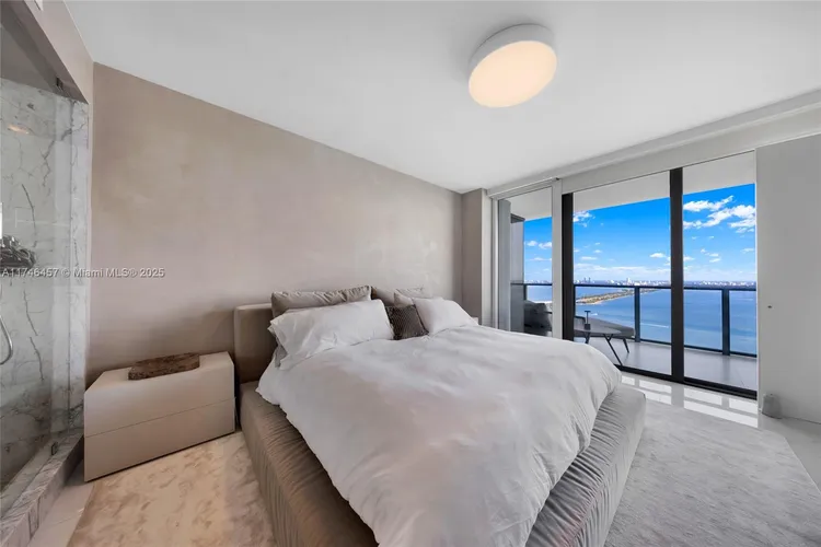 One Paraiso #3603 image #20