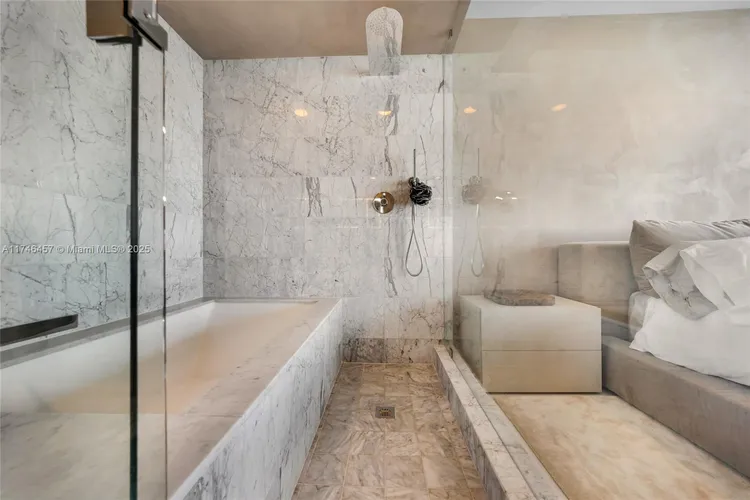 One Paraiso #3603 image #22