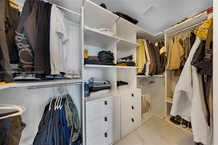 One Paraiso #3603 image #27