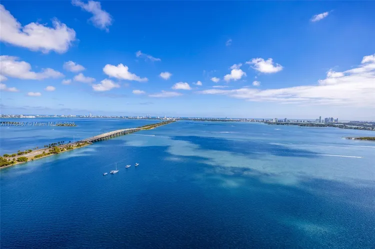 One Paraiso #3603 image #45