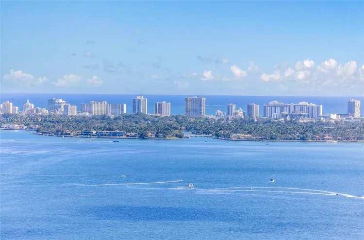 One Paraiso #3603 image #49