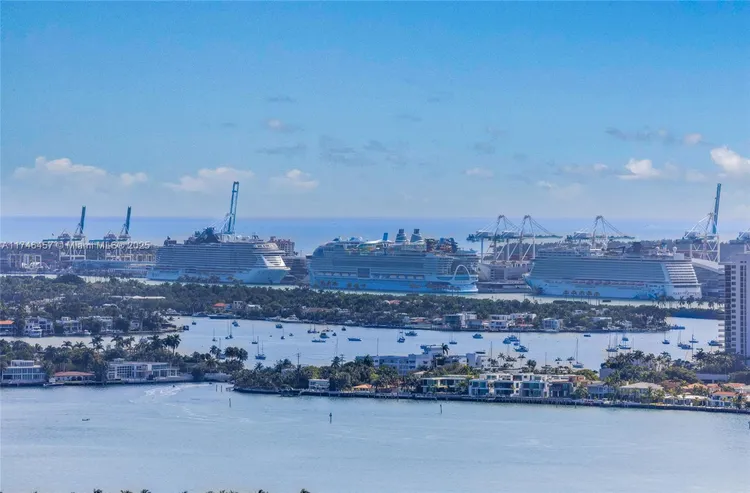 One Paraiso #3603 image #50