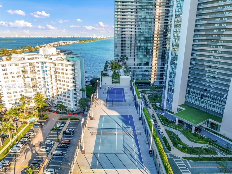 One Paraiso #3603 image #60