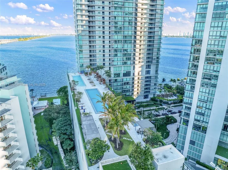 One Paraiso #3603 image #61