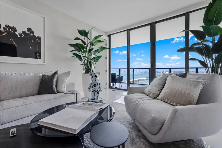 One Paraiso #3603 image #6