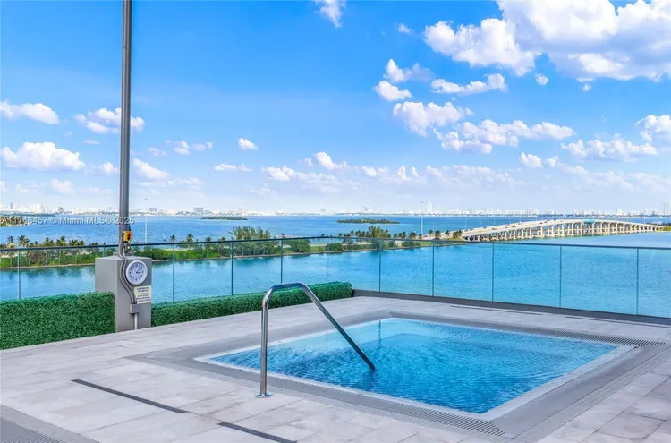 One Paraiso #3603 image #79