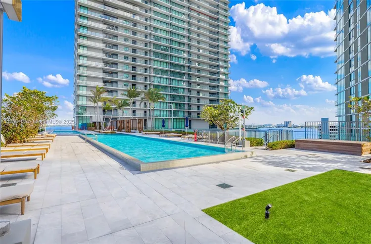 One Paraiso #3603 image #81