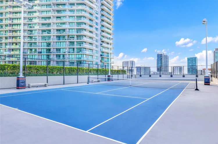 One Paraiso #3603 image #83