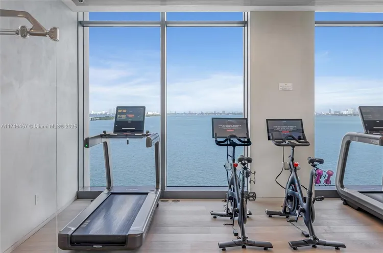 One Paraiso #3603 image #85