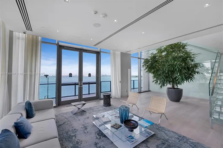 One Paraiso #3603 image #92