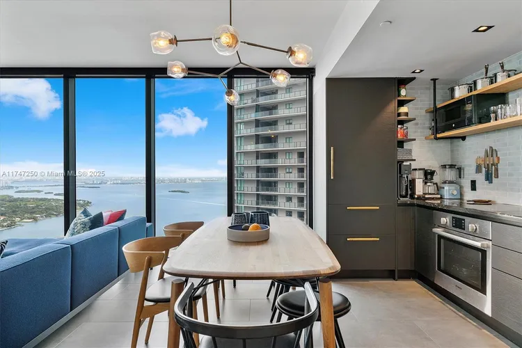 Paraiso Bay #4708 image #16