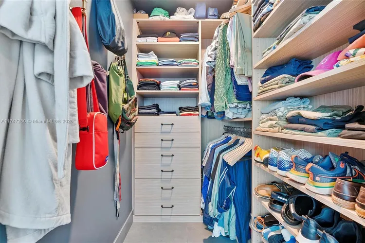 Paraiso Bay #4708 image #35