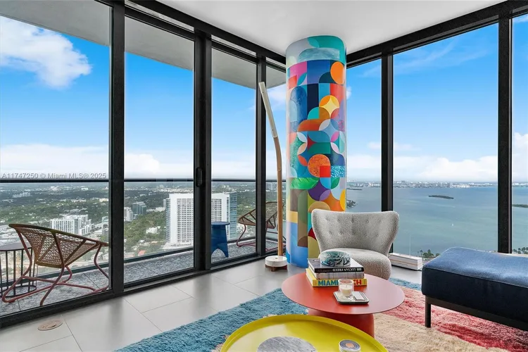 Paraiso Bay #4708 image #7