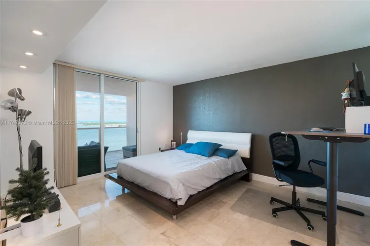 Skyline On Brickell #2803 image #9