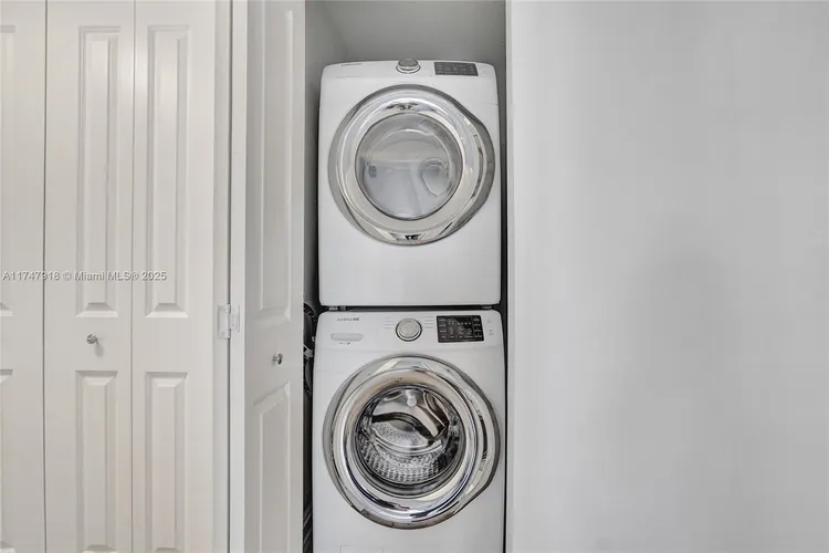 The Summit #701S image #22