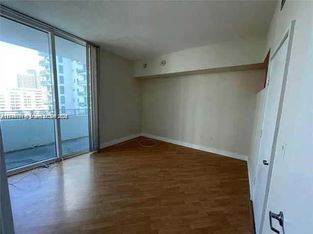 City 24 #710 image #6