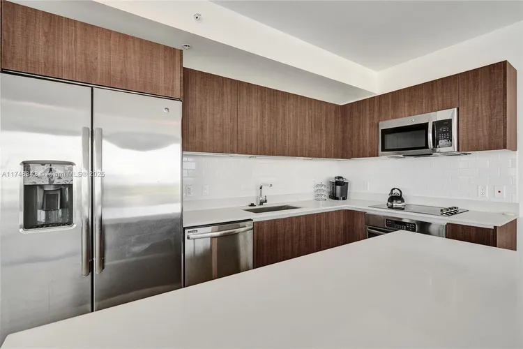 Le Parc at Brickell #902 image #15