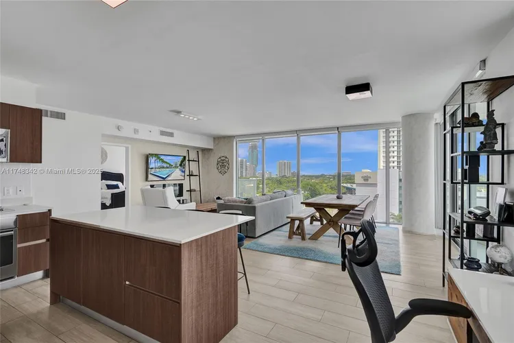 Le Parc at Brickell #902 image #19