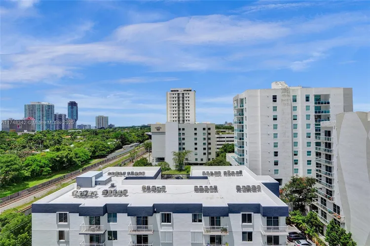 Le Parc at Brickell #902 image #29