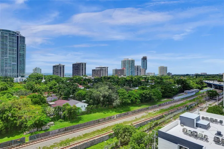 Le Parc at Brickell #902 image #33