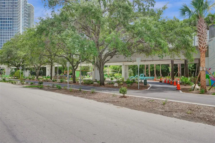 Le Parc at Brickell #902 image #39