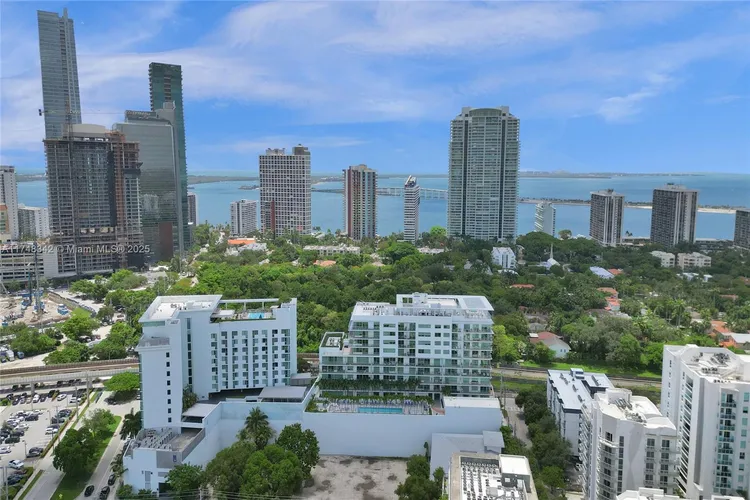 Le Parc at Brickell #902 image #40